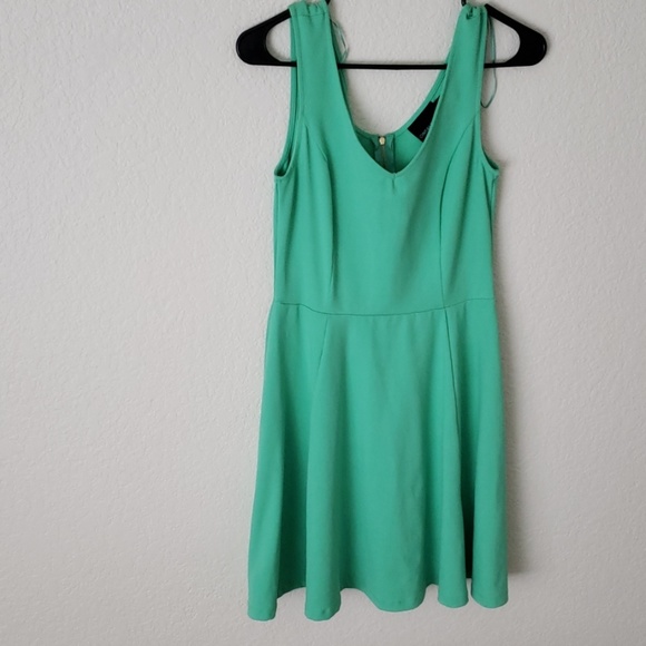 Cynthia Rowley Dresses & Skirts - Cynthia Rowley | Sleeveless green Skater Dress